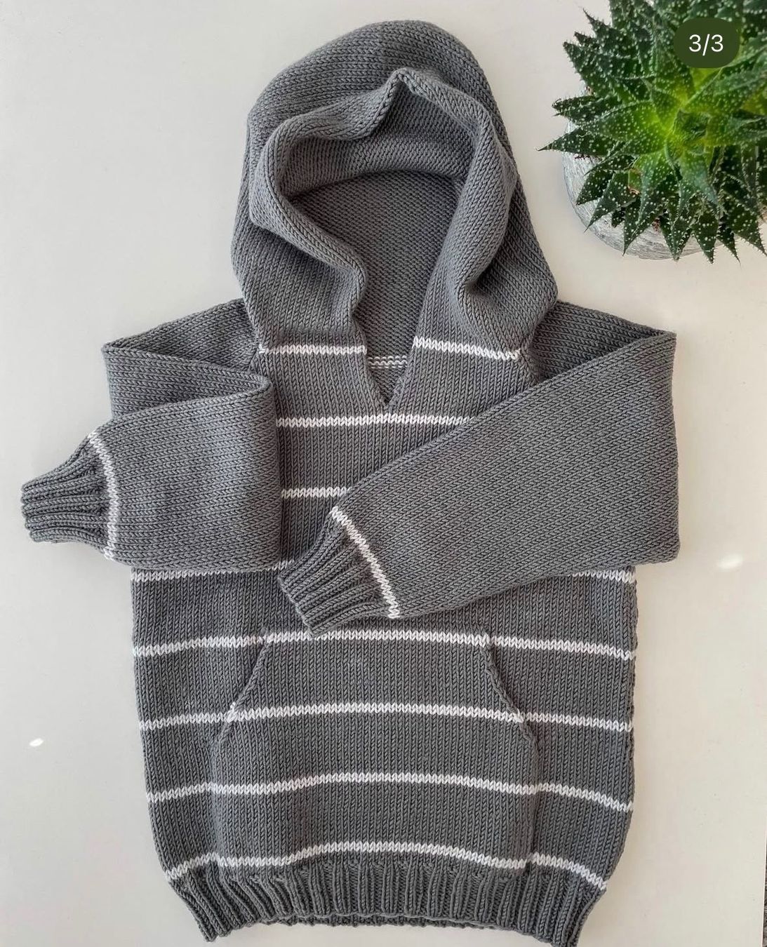 Pulls et sweat-shirts: Strickpullover Gr 98/104 – D'occasion à Mörschwil par Mibasel 2