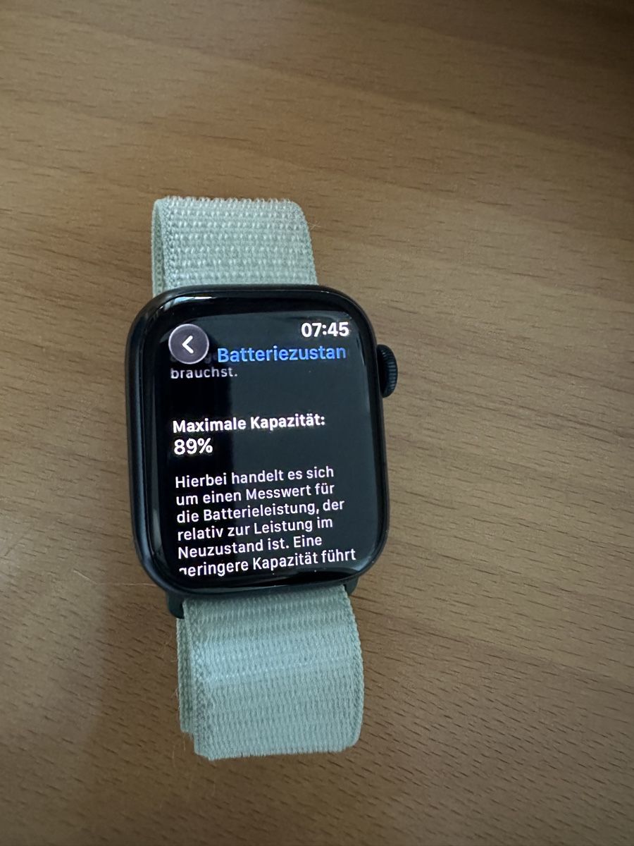 Apple Smartwatch: Apple Watch 8 GPS 41mm – Usato da Döttingen venduto da zepelin60 4