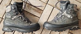 Lowa Tibet Pro GTX Trekkingschuhe Gr. 43.5 - Vibram Gore-Tex