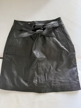 Schwarzer Lederrock Gr.36