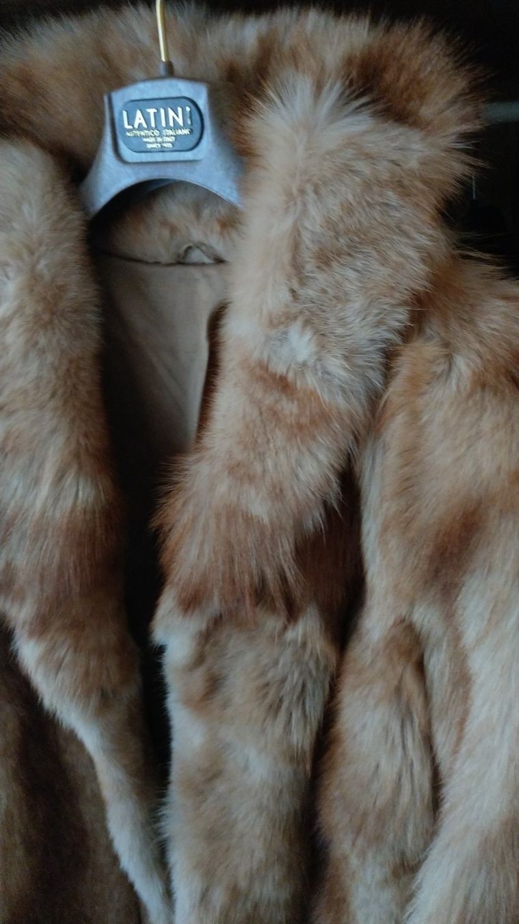 Jacken: Fuchspelz Jacke – Neu (gemäss Beschreibung) aus Unterentfelden von 13_Lukullus 1