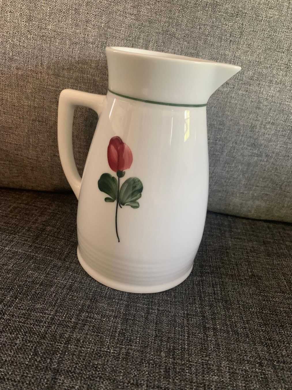 Set di piatti: 4 Teiliges Teeset – Usato da Grossdietwil venduto da fab_8bdy 2