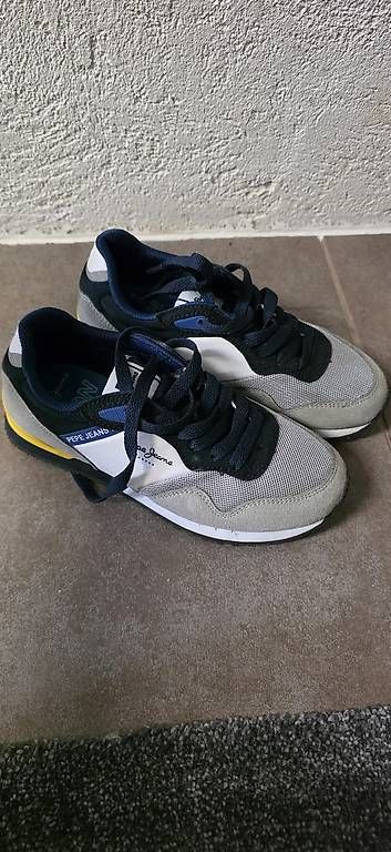 Chaussures garçon: Pepe Jeans Sneaker Grösse 33 – D'occasion à Obergerlafingen par Nismo08 2