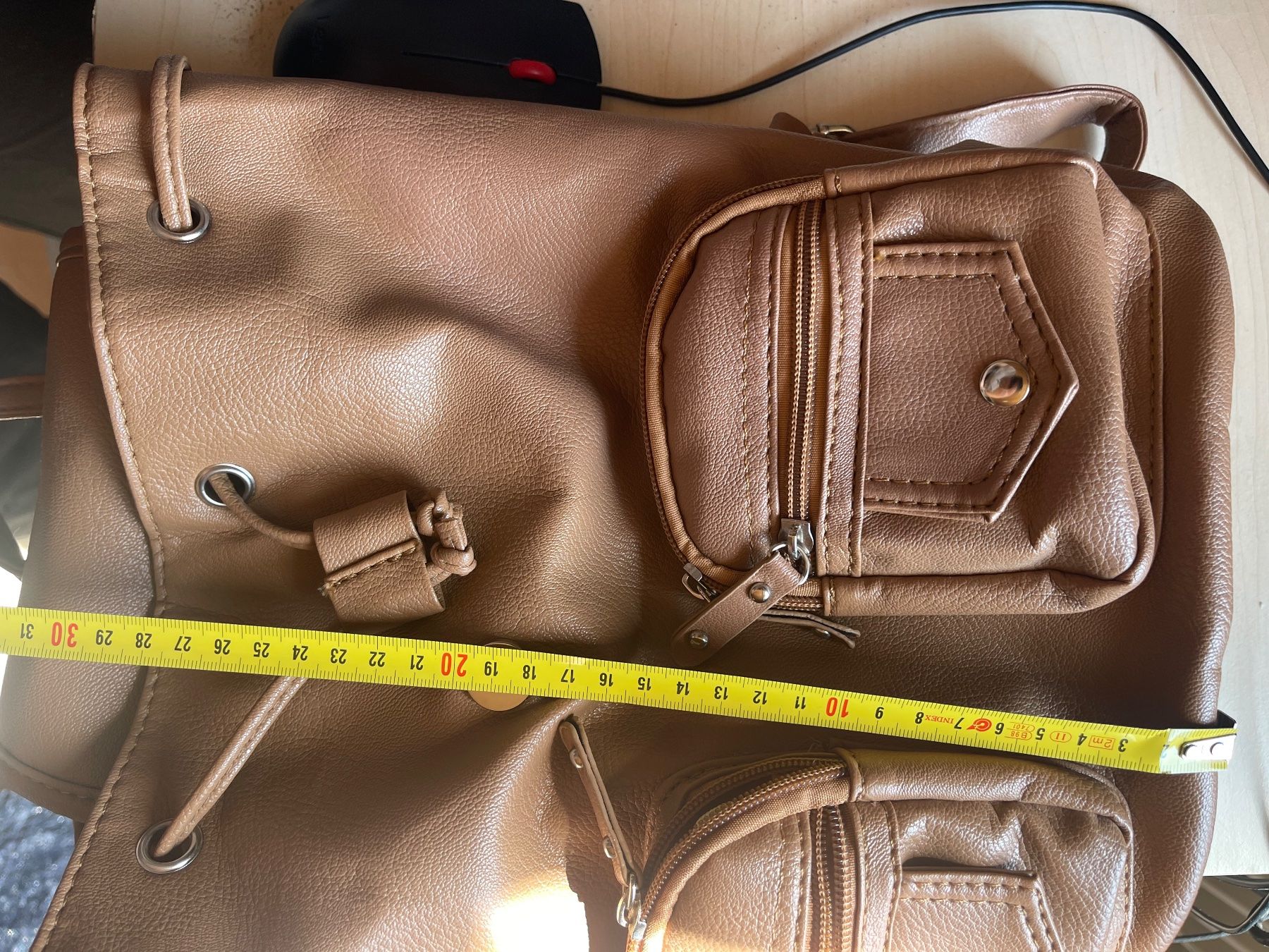 Zaini: Schicker Rucksack mit vielen Taschen – Usato da Thun venduto da ElleChanel 1
