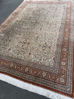 and Tapis d’Orient Hereke en soie fait main signé 300/205cm