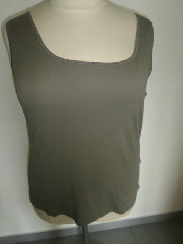 Top: Top khaki T. M – Nuovo (secondo la descrizione) da Marin-Epagnier venduto da Madja