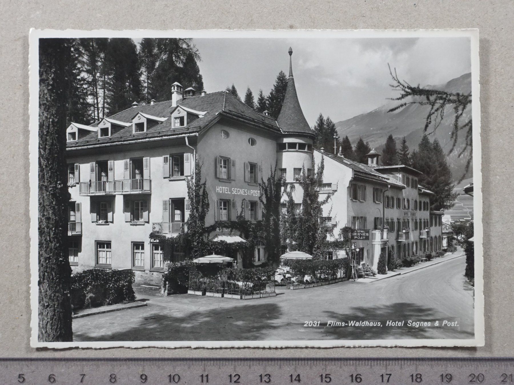 Cartoline postali: Flims Waldhaus, Hotel Segnes & Post – Usato da Lenzburg venduto da fh1