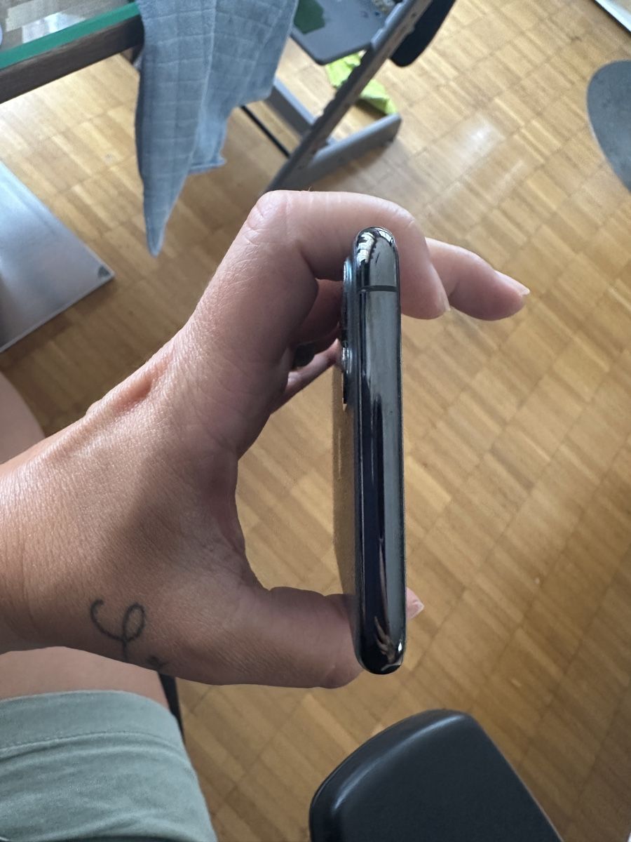 Apple Telefoni cellulari / Smartphones: Iphone 11 Pro 256GB Grey – Usato da Uster venduto da romy-333 5