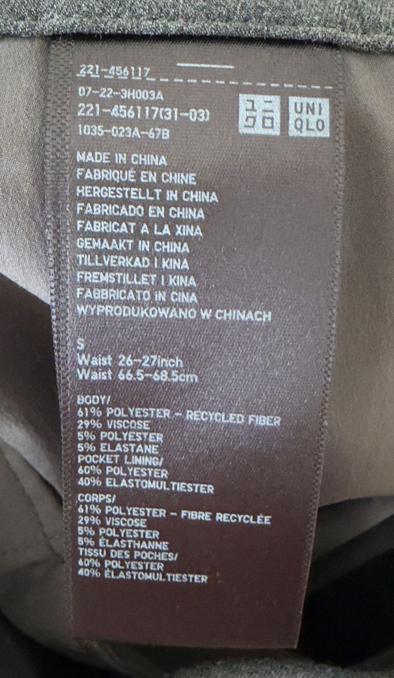 Uniqlo Pantaloni: Uniqlo Hose – Usato da Zürich venduto da JessGar 2