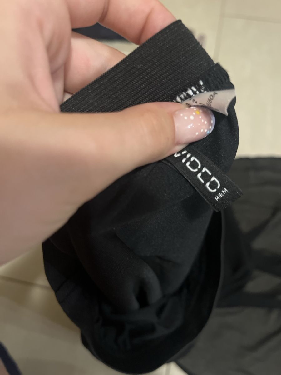 H&M Gonne: jupe doublée H&M – Usato da Icogne venduto da Molfo 4