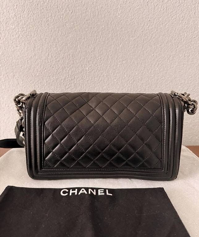 Chanel Sacs femmes: Chanel Boy Bag – D'occasion à Aarburg par fal_ina 4