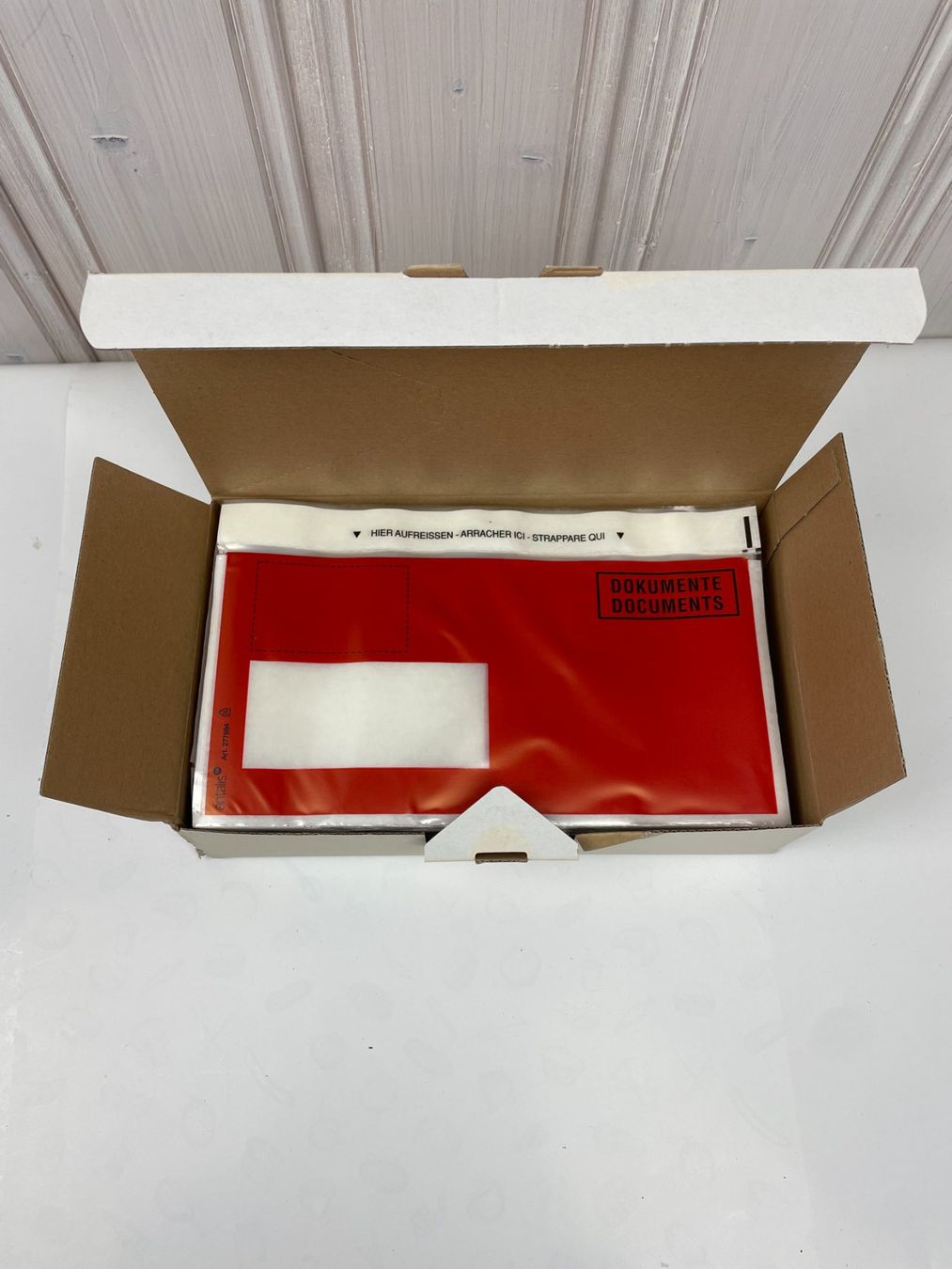 Couverts & Versandtaschen: Dokumententaschen selbstklebend, 250 Stk, NEU – Neu und originalverpackt aus Wängi von Thurgauer98