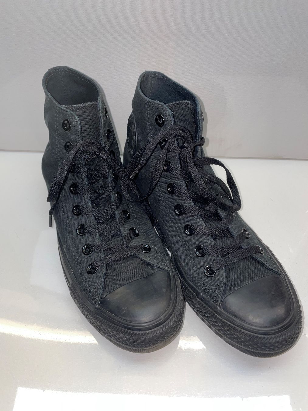 Converse Chaussures hommes: schwarze, hohe Converse 'All Star' in Grösse 42.5 – D'occasion à Wolfhausen par Mawere
