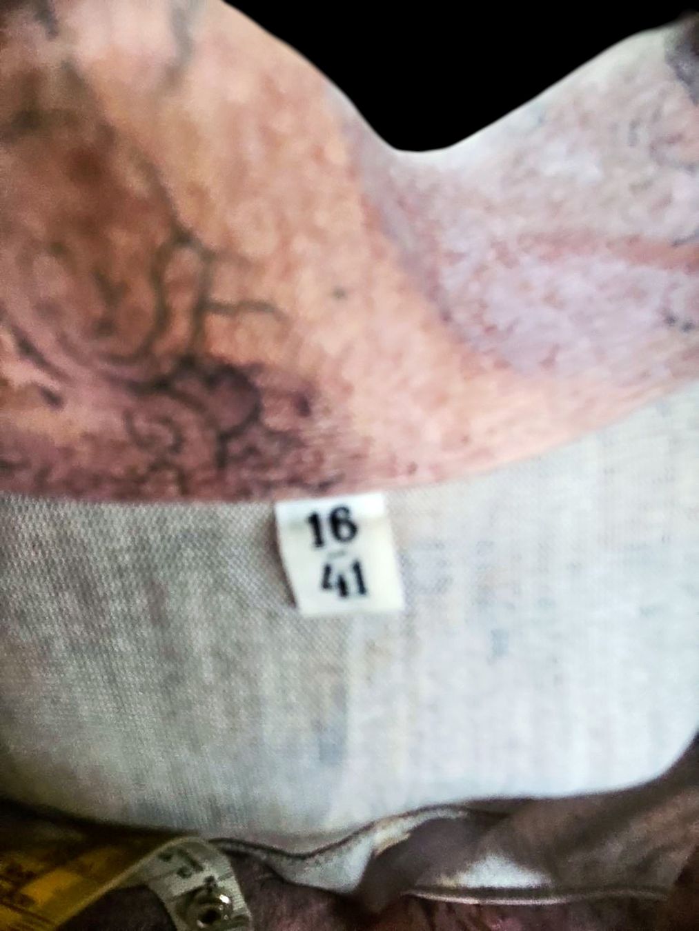 Blusen: Rosa und Lila gemustertes Button-Down-Hemd – Größe 16/41 – Gebraucht aus Zug von vinokilo 4