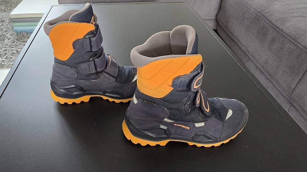 Schuhe für Jungen: LOWA Winterwanderschuhe 31 – Gebraucht aus Solothurn von Zoonja 1