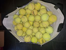 130 Gebrauchte Tennisbälle