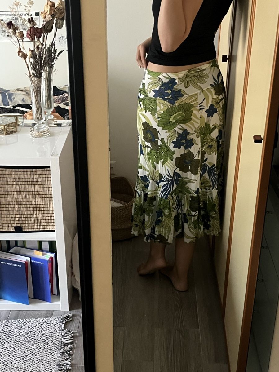 Gonne: Vintage flowy skirt  – Usato da Vezia venduto da chi_byp8 1