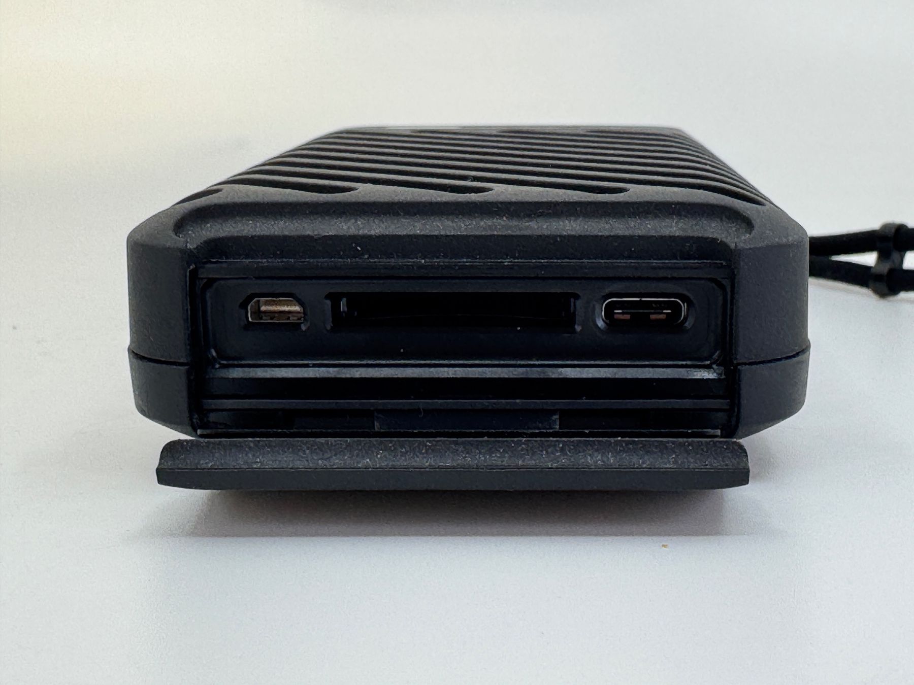 Dischi rigidi: Gnarbox 2.0 SSD 1TB - Robuste Mobile Datensicherung – Usato da Zürich venduto da hansUeli99 6