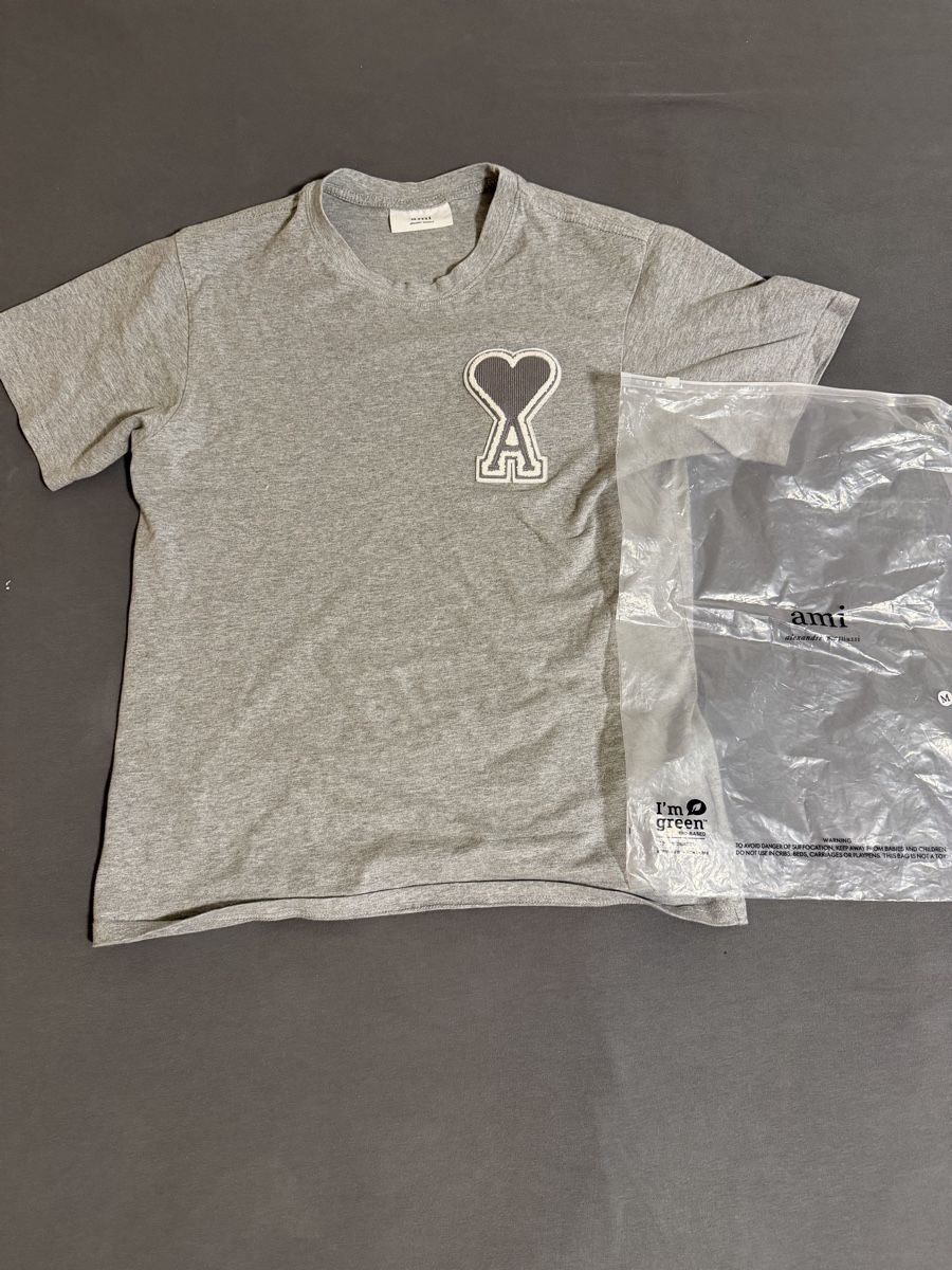 T-Shirts: Ami T-Shirt Grau,  Gr. M. – Gebraucht aus Muri b. Bern von pro_f2tr