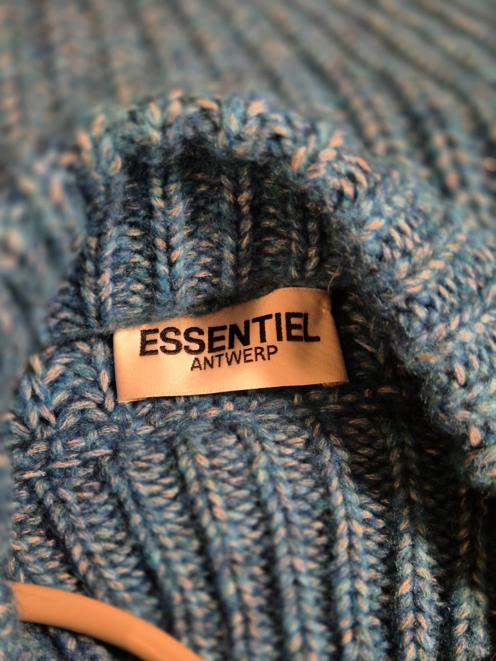Maglioni & Felpe: Essentiel Antwerp Strickpullover, Gr. M, Top! – Usato da Stein am Rhein venduto da Lav1 1
