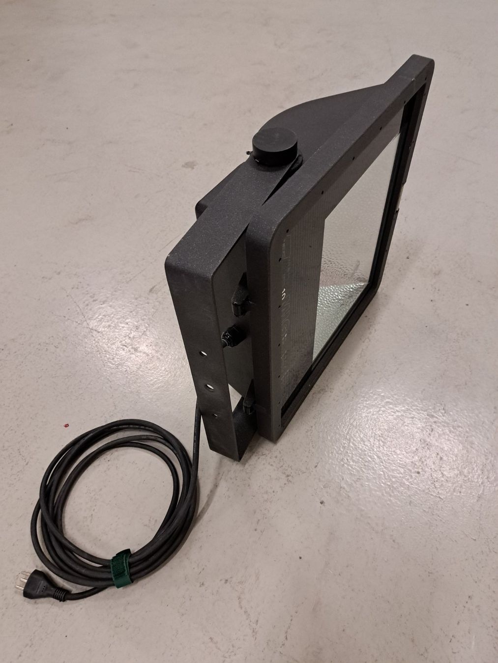 Lampade: Tageslichtfluterscheinwerfer 400 Watt – Usato da Embrach venduto da lichttechnik 2