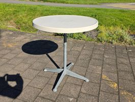 Stella Swiss Gartentisch Balkontisch Klapptisch verzinkt.