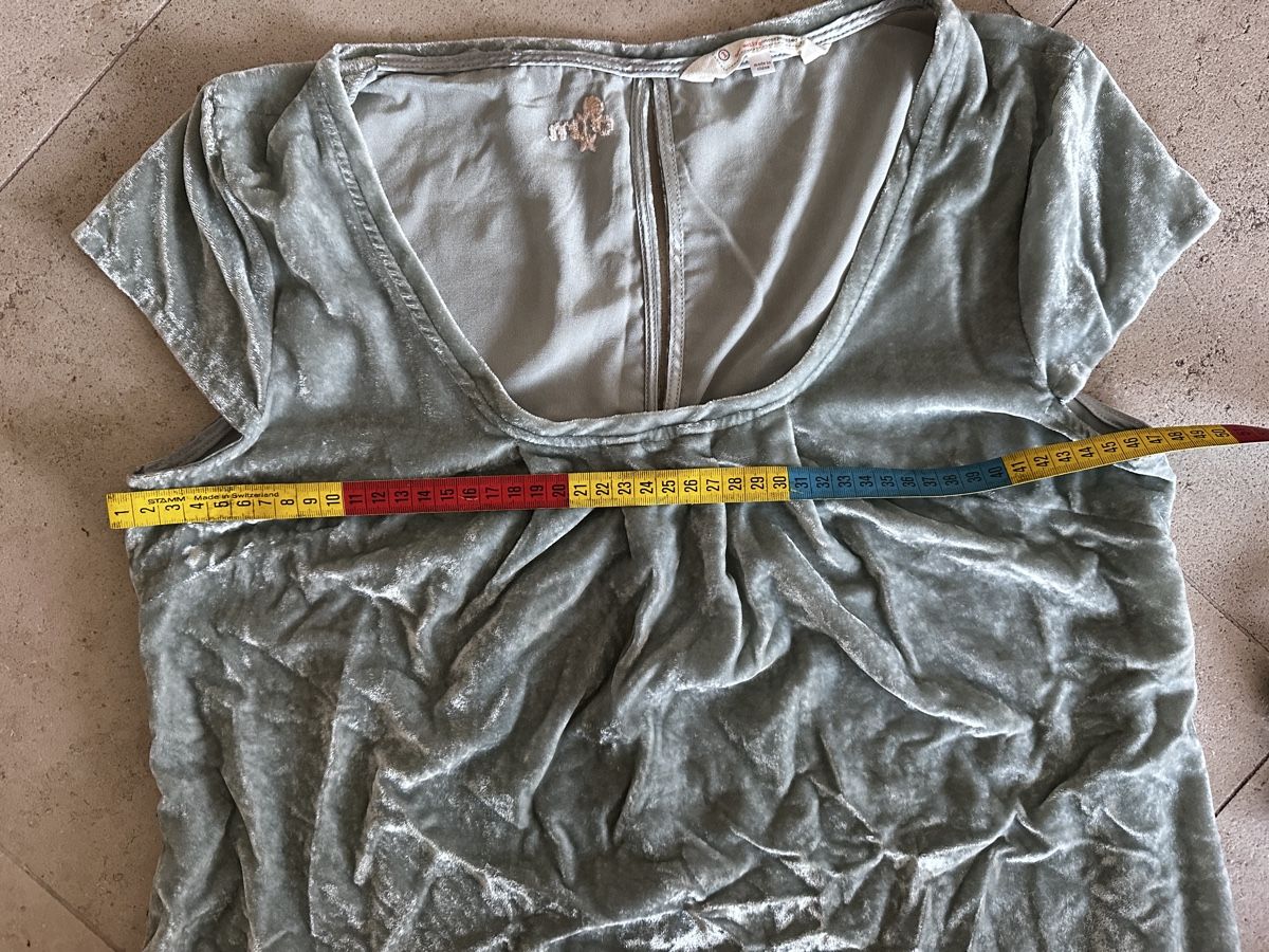 Odd Molly Kleider: Kleid Odd Molly Grösse 1 hellgrau Samt mit Druck – Gebraucht aus Buchs SG von Sunie 1