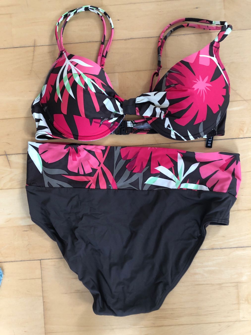 Beldona Costumi da bagno & Bikini: Bikini Gr38C, Blumenmuster Top & Slip Damen  Bademode... – Usato da Arlesheim venduto da leyRum4.5 5