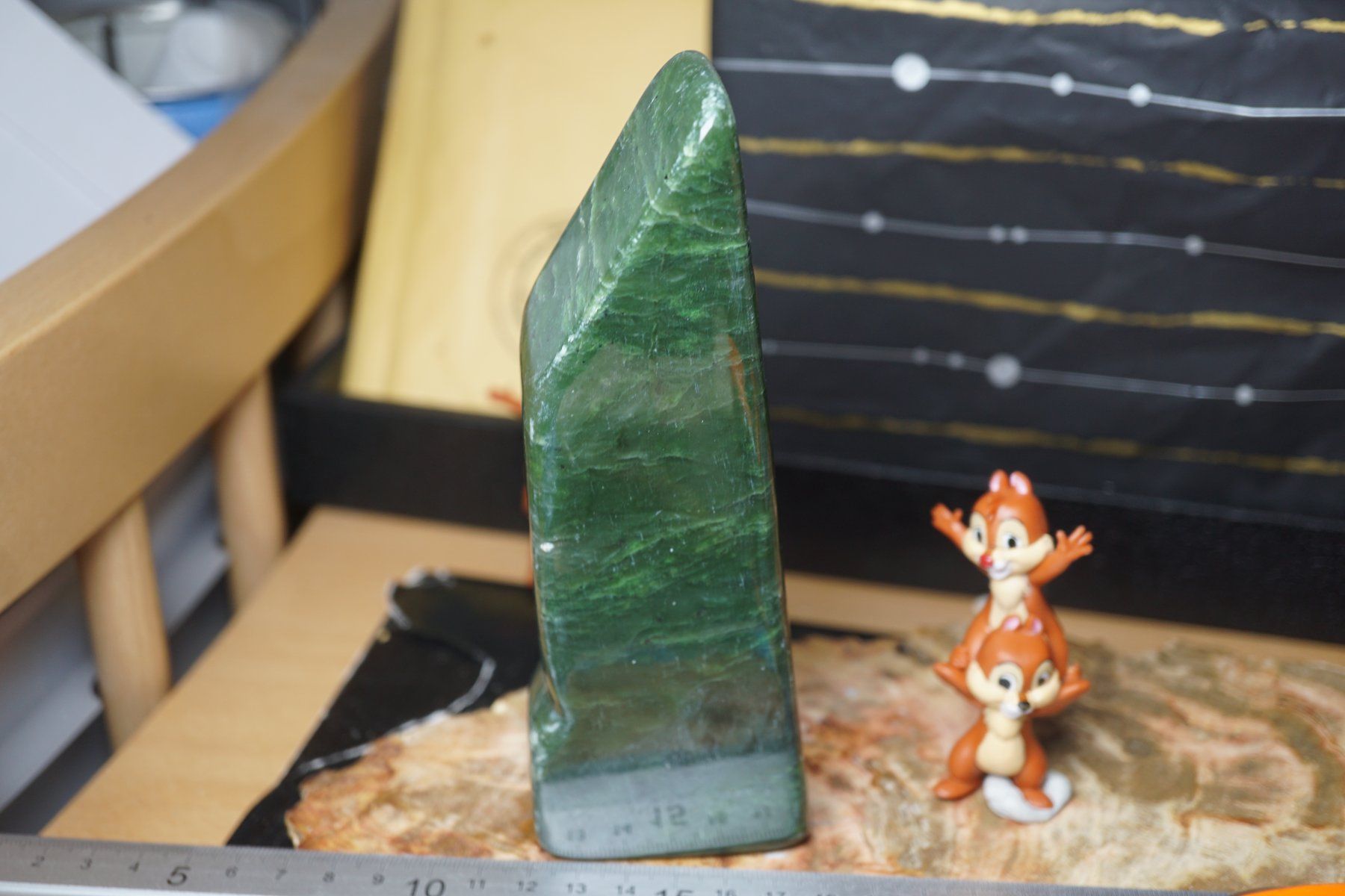 Minerali & Pietre curative: Nephrit  Jade Grosse Figur  16 cm x 5 cm – Nuovo e nell'imballaggio originale da Eschenbach SG venduto da topstone 4