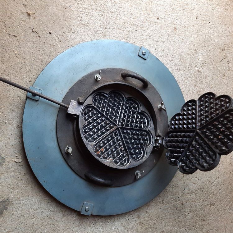 Waffeleisen mit Aufsatz zu Grill Feuerstelle Feuerschale Kaufen auf
