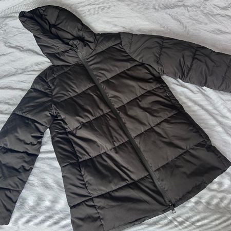 Schwarze Winterjacke von Zebra