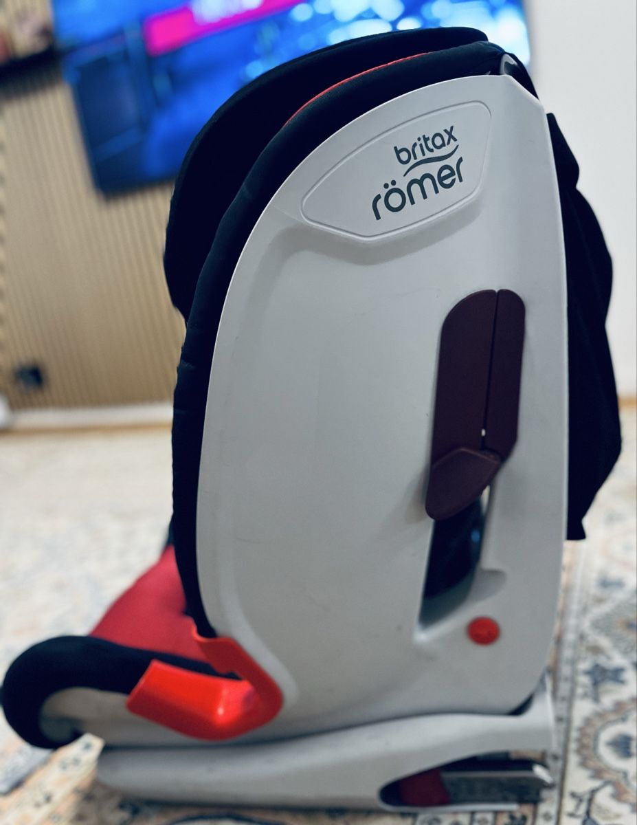 Britax Römer Auto-Kindersitze: Römer Auto Kindersitz  – Gebraucht aus Zürich von Bidon3011 1