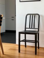 4 Industrie-Design-Stühle aus brüniertem Metall