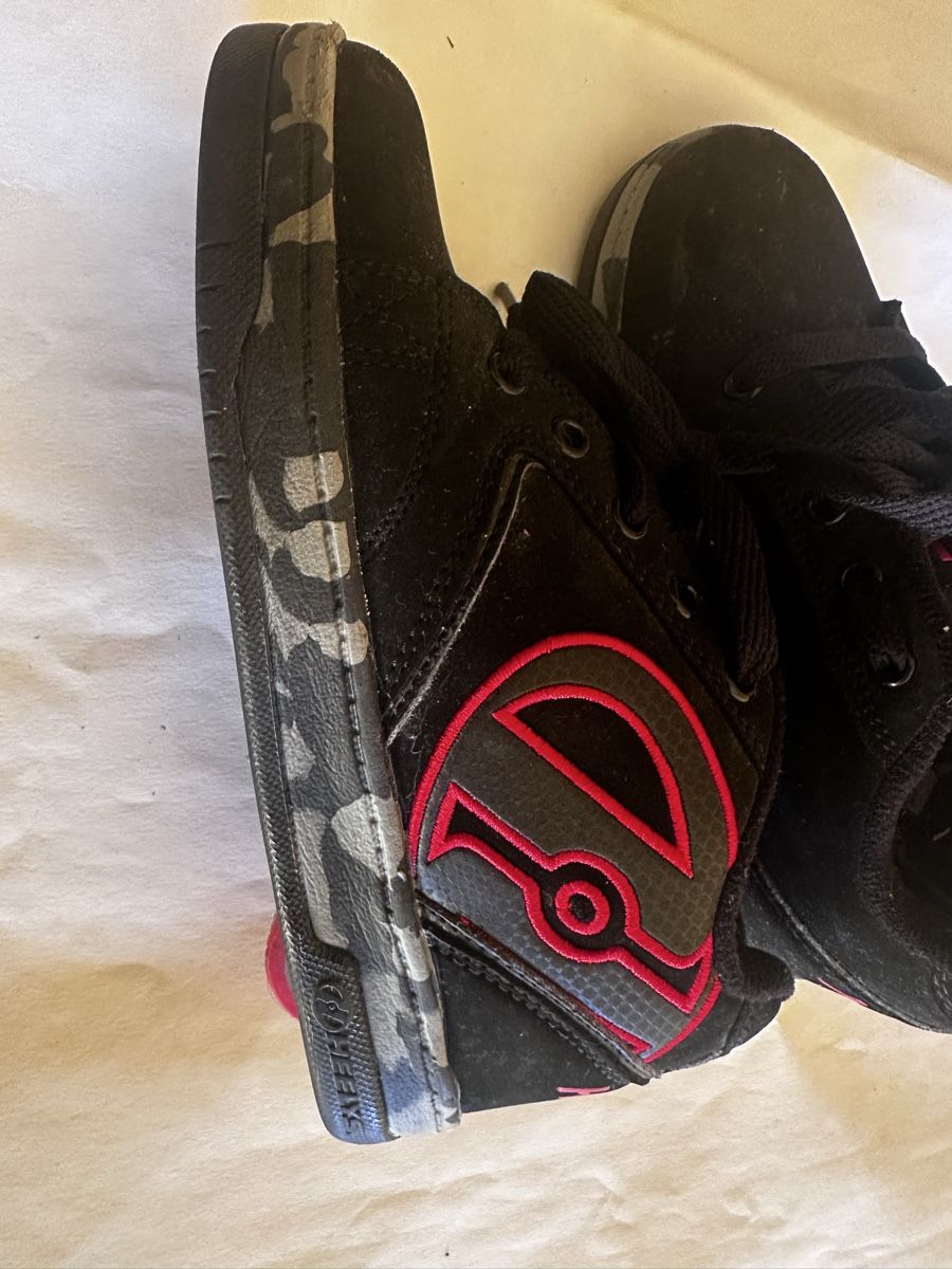 Pattini in linea & Pattini a rotelle: Heelys Schuhe mit Rollen gr 35 – Usato da Uster venduto da bek_v2ct 1