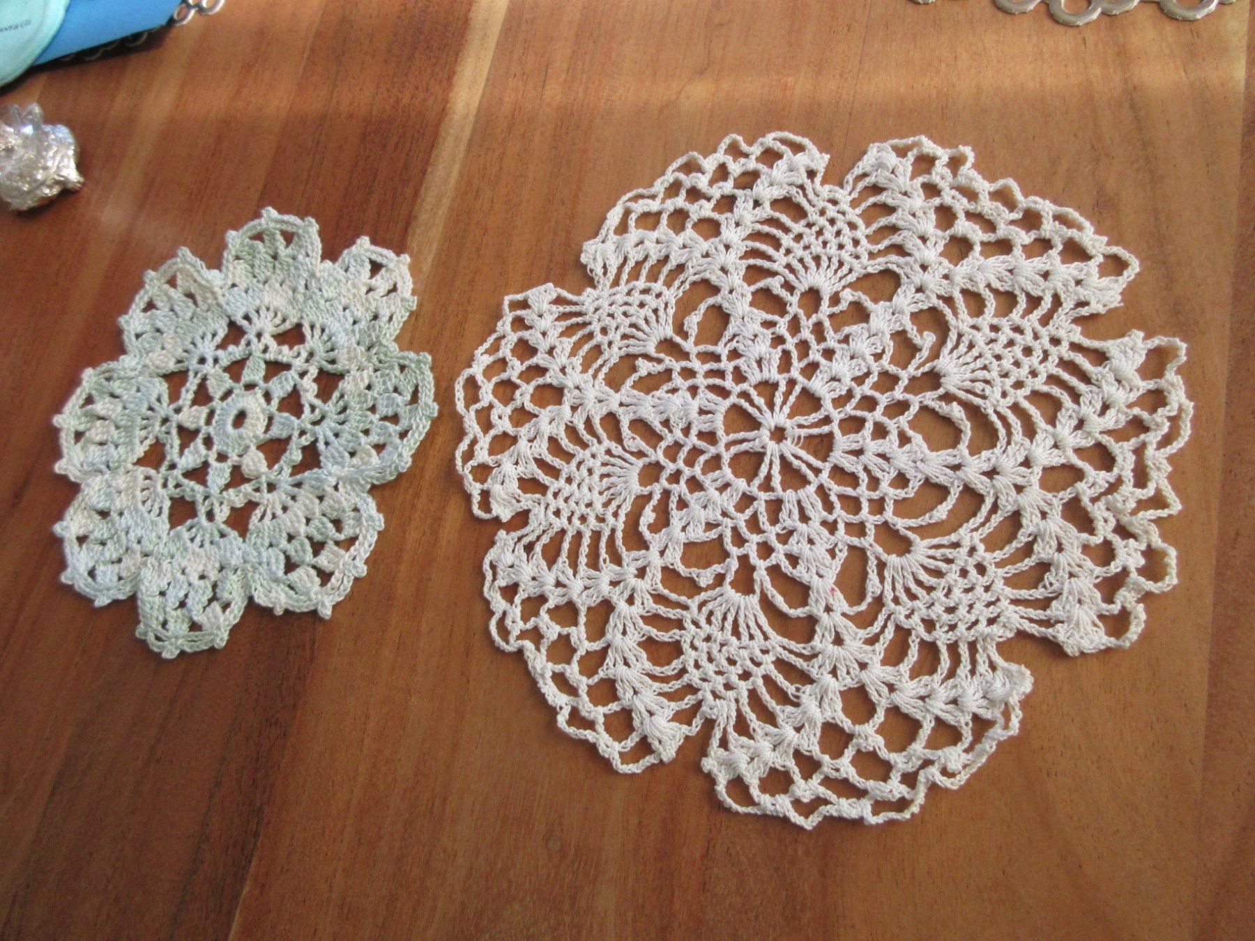 Sottobicchieri: 2 Hand made/Spitzendeckchen/gehäkelt Untersetzer/lacework! – Usato da Goldach venduto da mamakotzi 7
