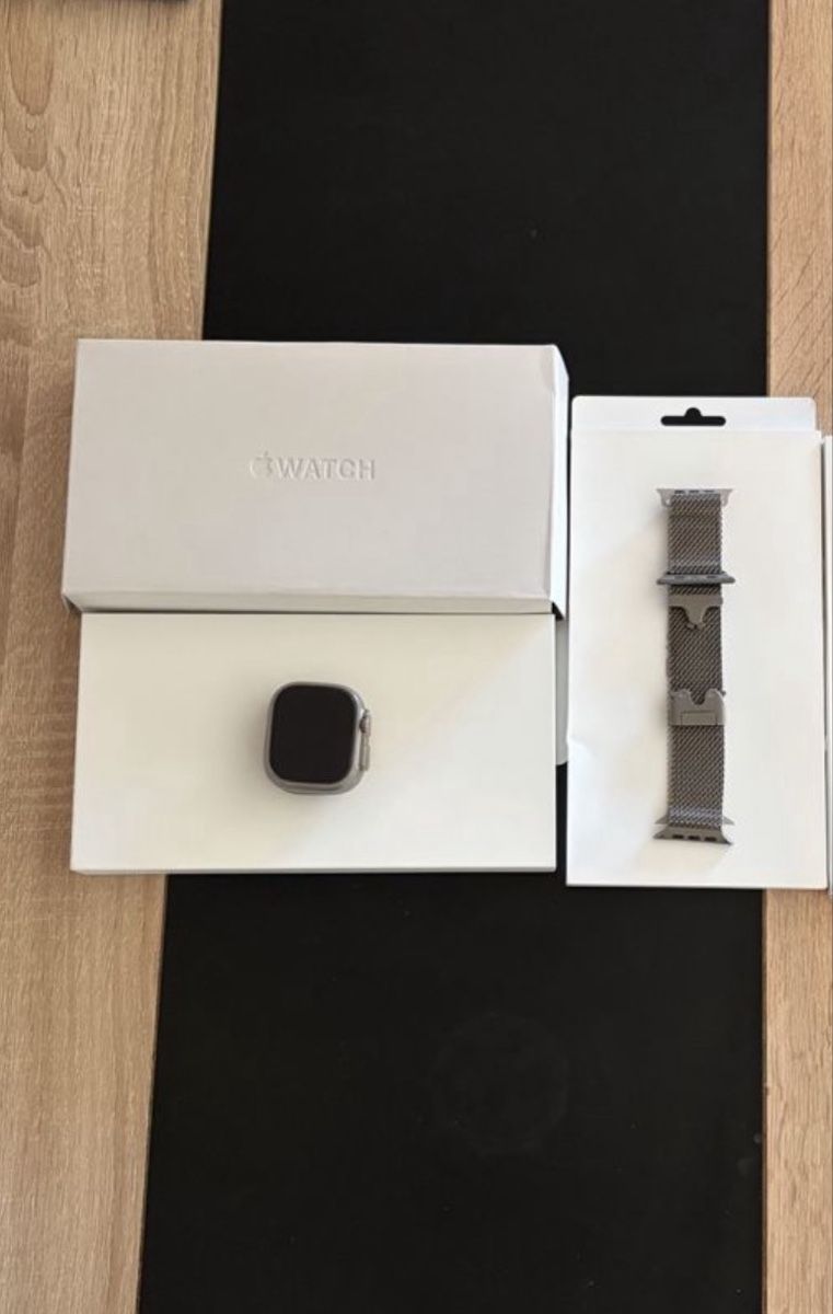 Apple Smartwatch: Apple Watch Ultra 3 + Titanium Bracelet  – Nuovo (secondo la descrizione) da Basel venduto da joa_9wrz