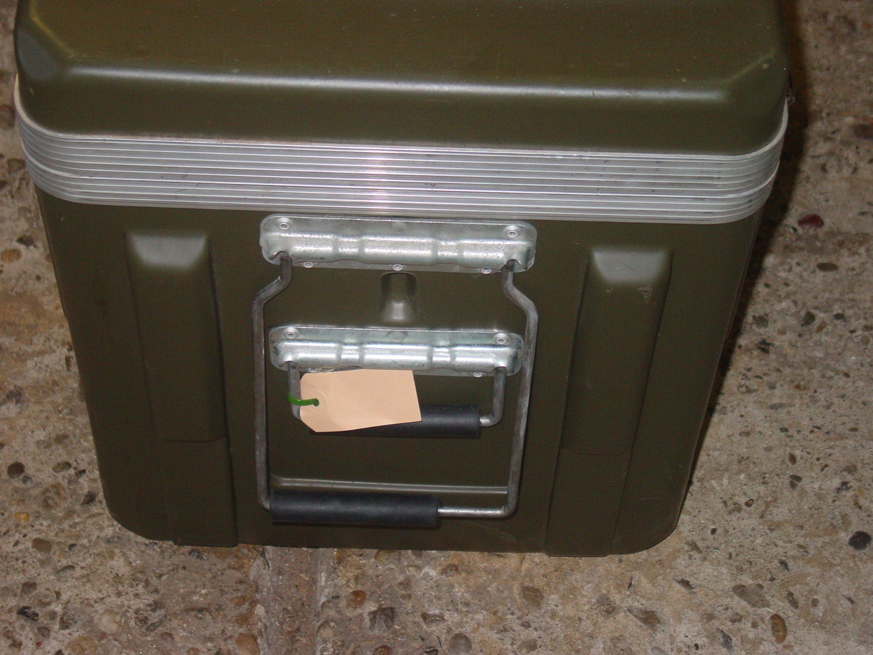 Casse di trasporto: Moderne Offizies Kiste Schweizer Armee – Usato da Ursenbach venduto da rekruten-shop 3