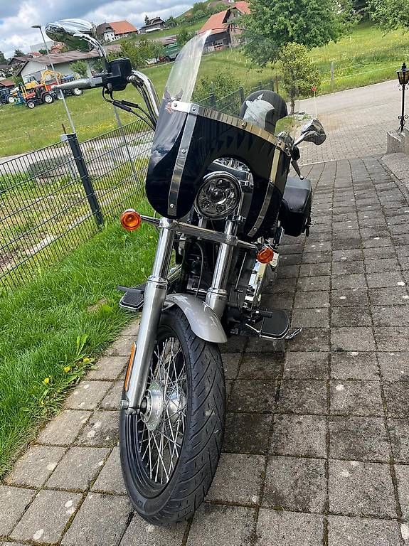 Cruisers: HARLEY-DAVIDSON FXDC 1600mc3 – D'occasion à Brünisried par andre.buchs 2