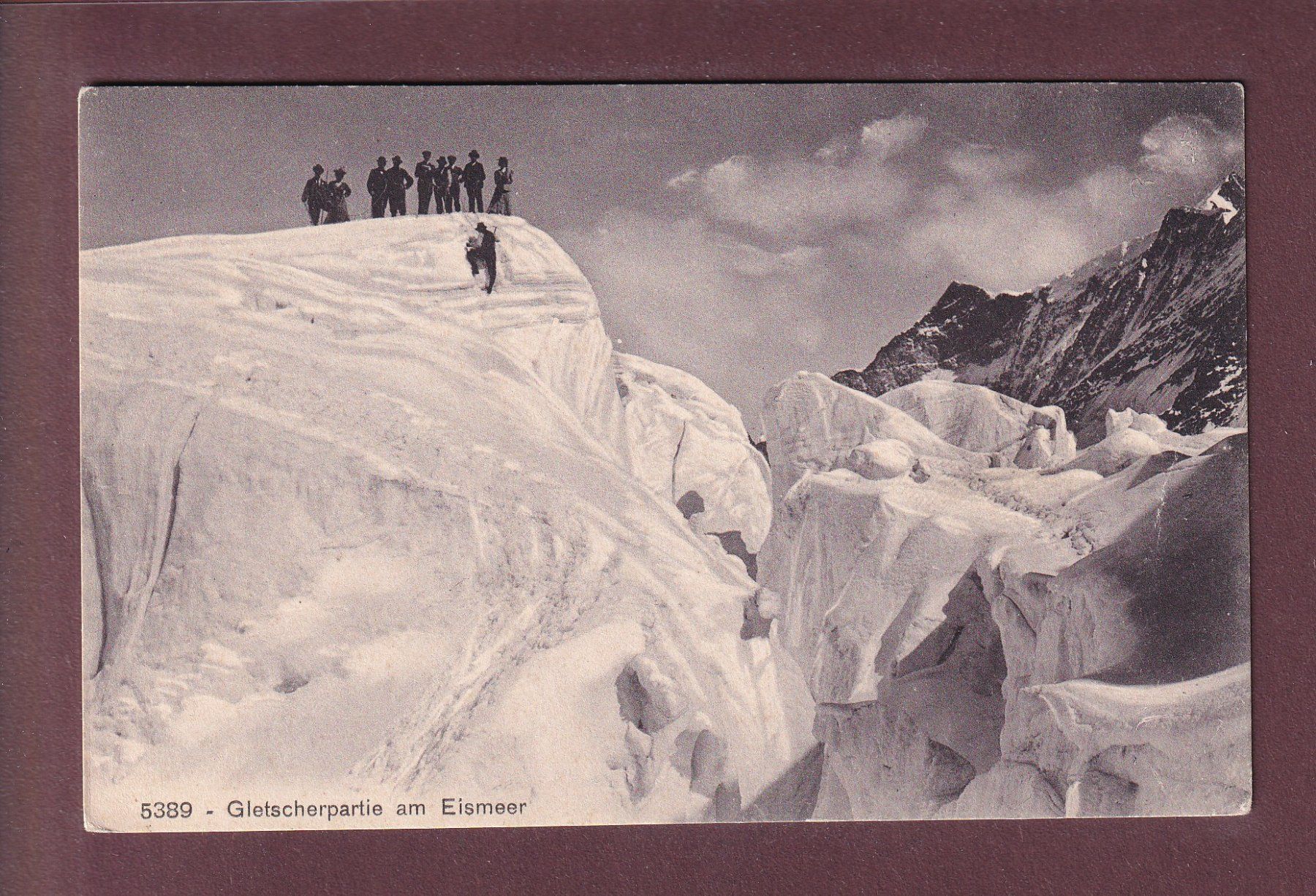 Cartoline postali: GLETSCHERPARTIE am Eismeer - Leute – Usato da Pully venduto da nicecards