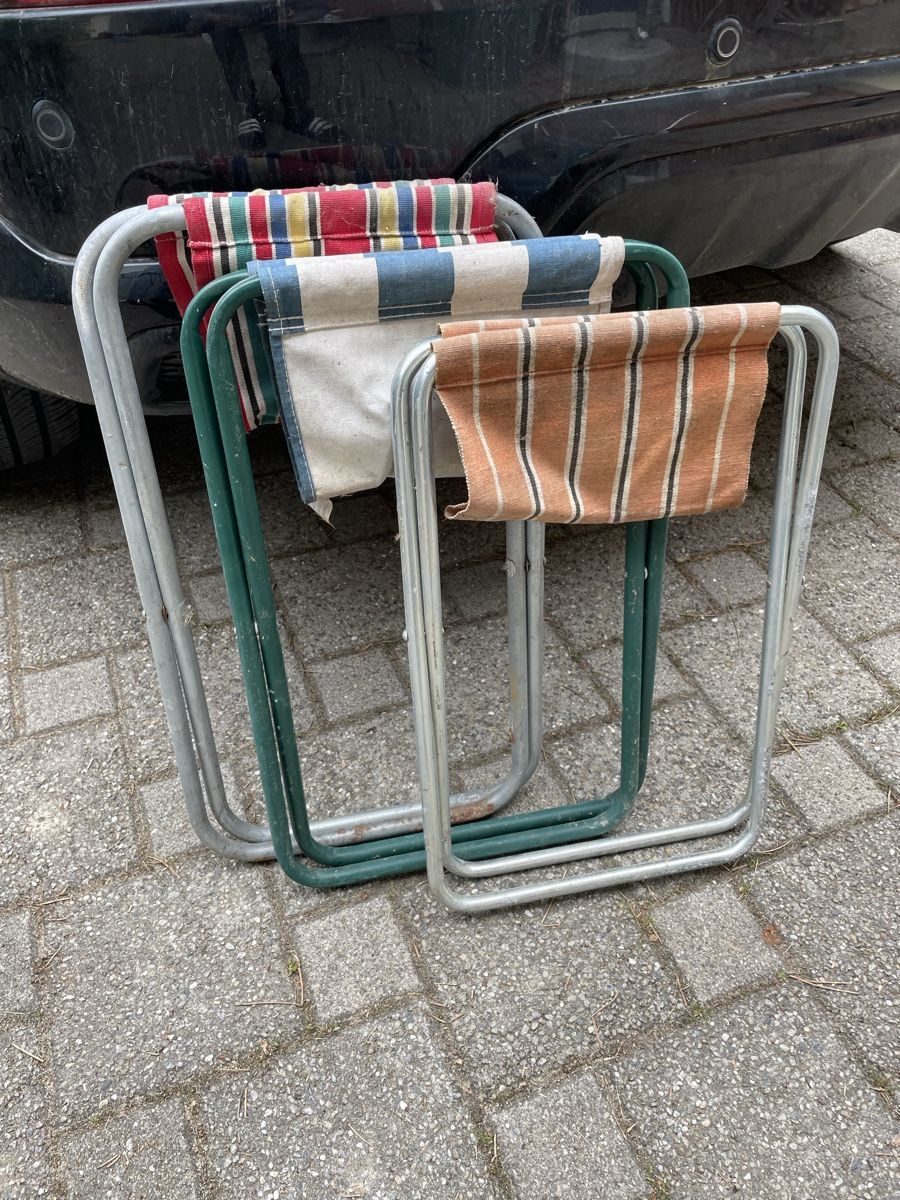 Sgabelli: 3 Tabourets Pliables Camping Vintage – Usato da Vallamand venduto da Bricbracbroc82 9