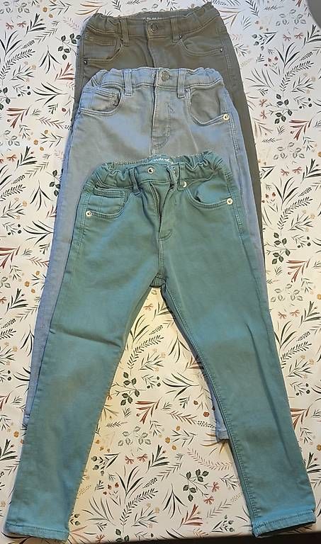 Hosen: Zara Jeans Gr. 110 – Gebraucht aus Gsteigwiler von mischu20