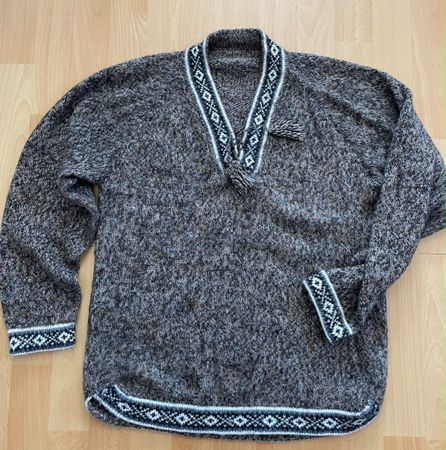 Pull en laine/poliste  marron chiné motif nordique taille M