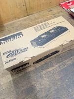 Makita Doppel-Ladegerät DC40RB NEU