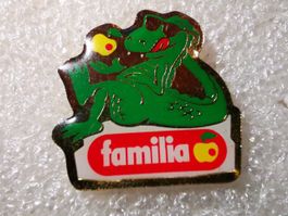 Ansteckpin 4: Familia