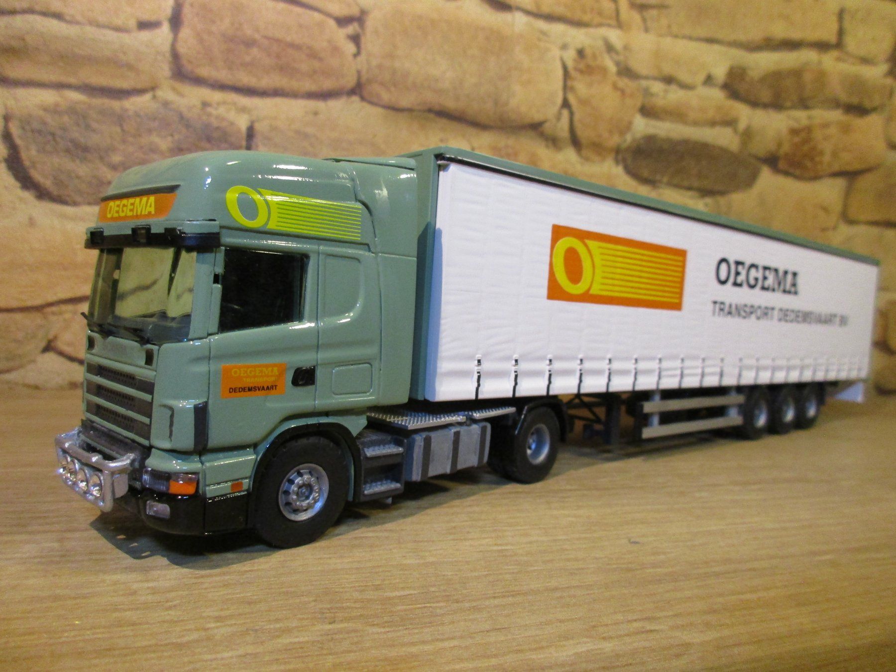 Tekno Modellbausätze & Standmodelle: Tekno  1:50  Scania  124  Oegema – Gebraucht aus Ennetmoos von Truckdiver