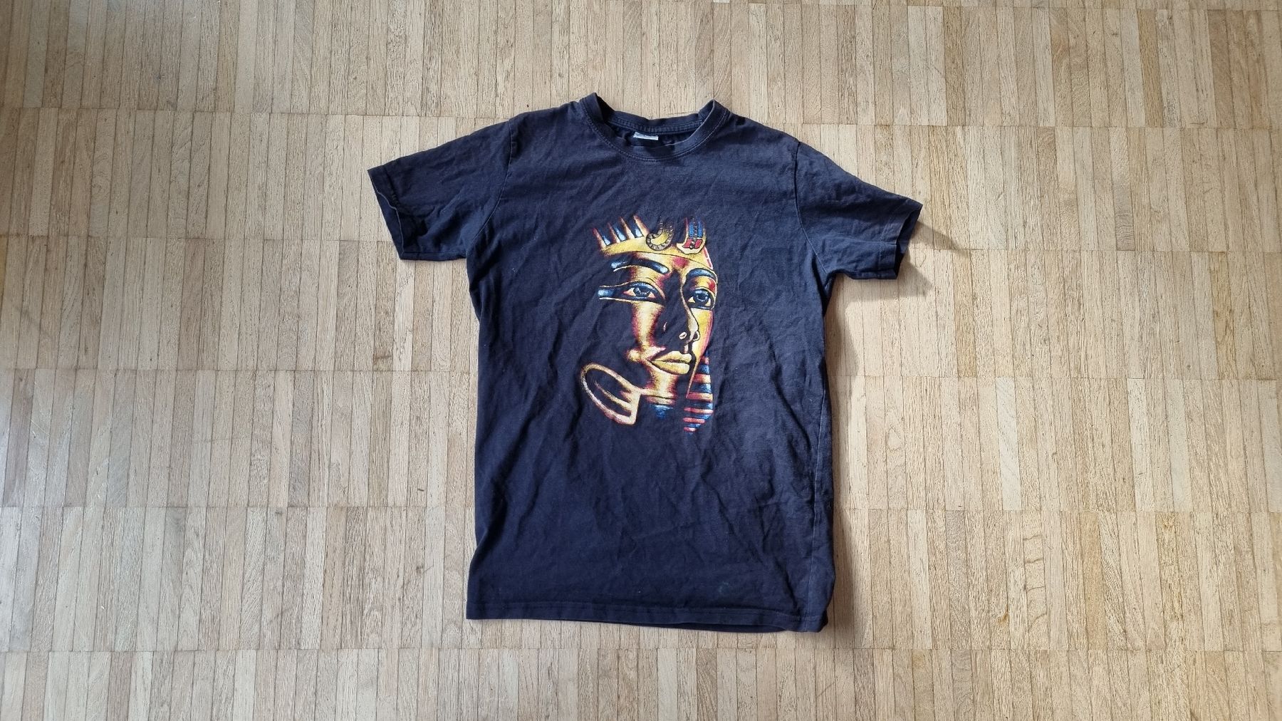 T-Shirts: T-Shirt – Gebraucht aus Uster von Moriginal