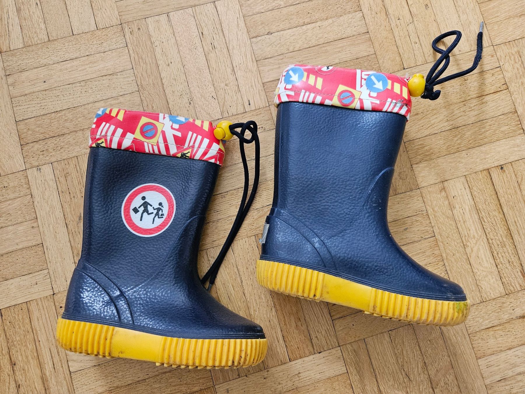 Scarpe per ragazzi: Regenstiefel Gr. 24 – Usato da Unterengstringen venduto da saraman