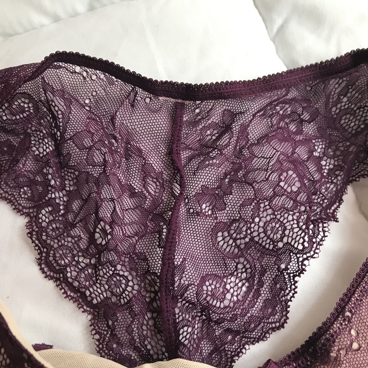 Sonstige Unterwäsche: Violetter Slip Spitzenslip – Neu (gemäss Beschreibung) aus Alpnach Dorf von marvo 3