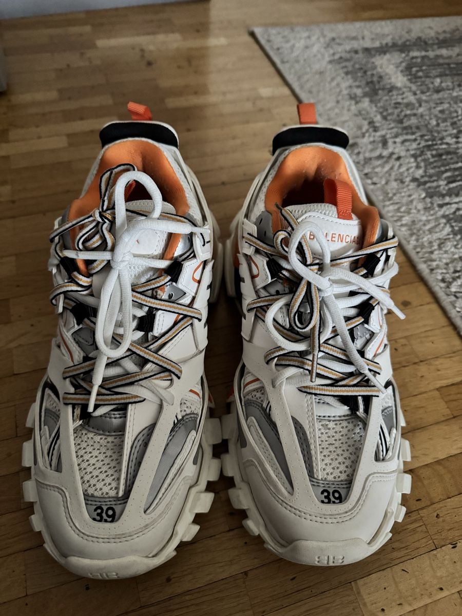 Balenciaga Scarpe da donna: balenciaga sneaker – Usato da Wiesendangen venduto da Aleksad 1