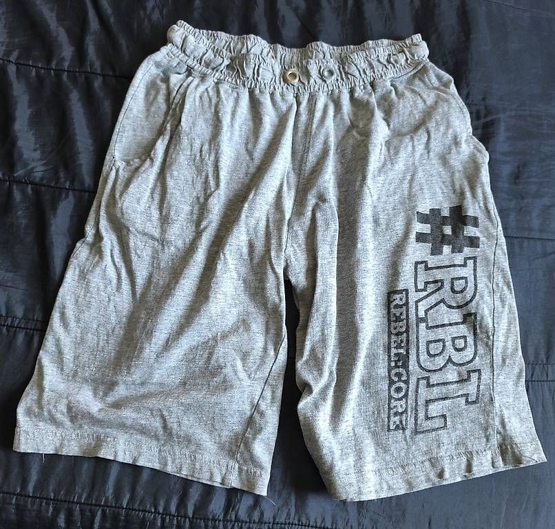 Pantaloni: Jersey-Bermuda Gr. 158 – Usato da Wädenswil venduto da Cpaco